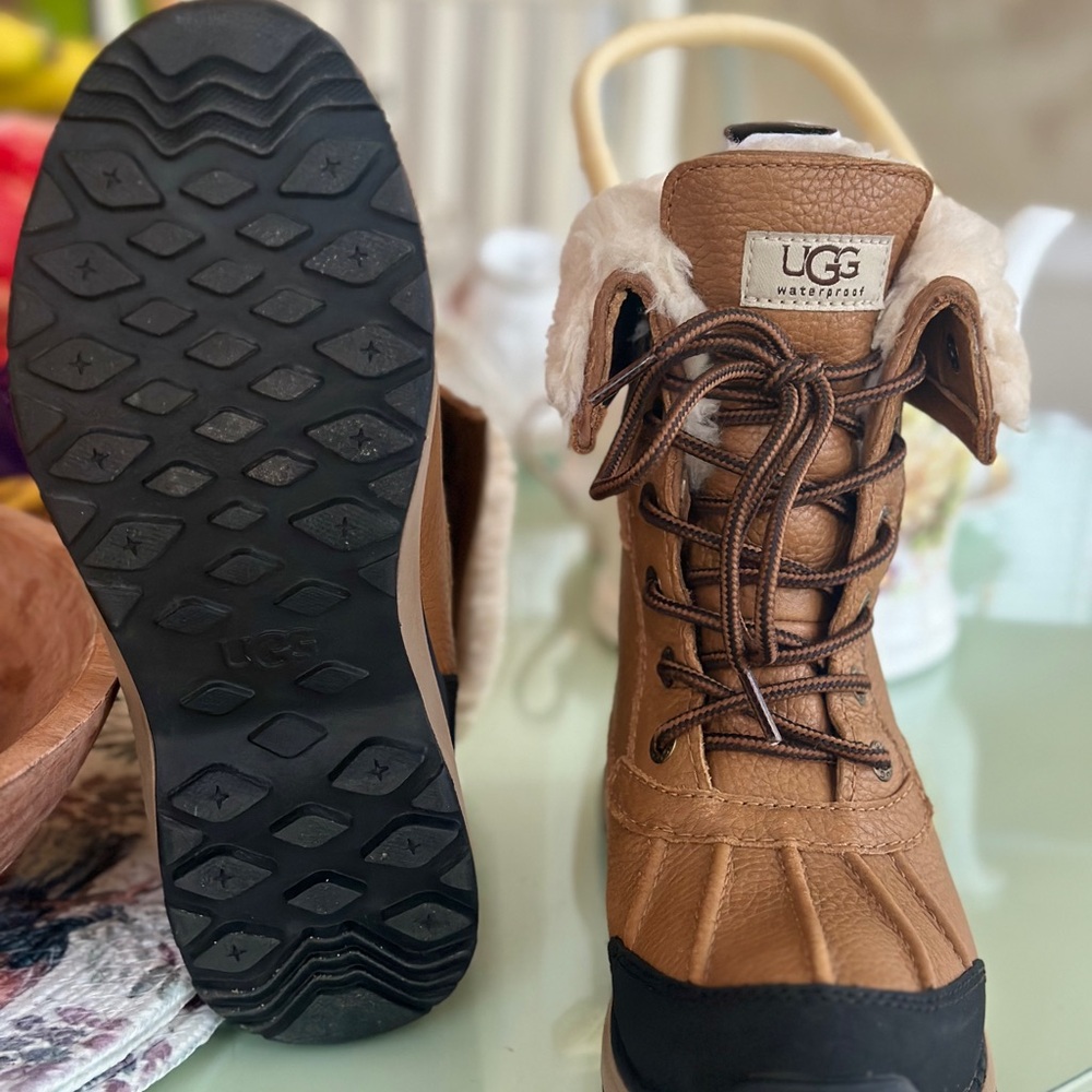 UGG Adirondack III Boots woman - Picture 4 of 6